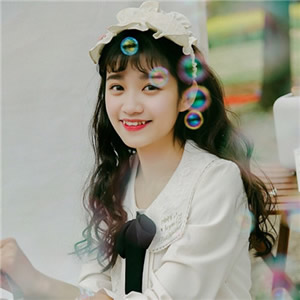 微信长发美女真人头像合集 12张唯美意境款