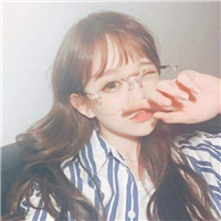 戴圆框眼镜的可爱韩系女生QQ头像 15张合集