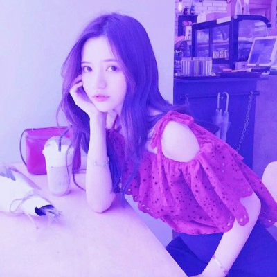 33张高清紫色高贵女生真人头像 氛围感拉满的QQ头像合集