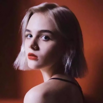 帅气感拉满！12张高清欧美女头合集