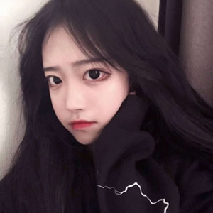 12张高清时尚女生微信头像 好看又百搭