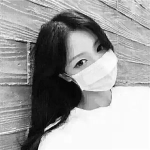 霸气又酷！14张黑白戴口罩女生头像高清合集