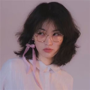 女生简单气质高清头像合集 共16张