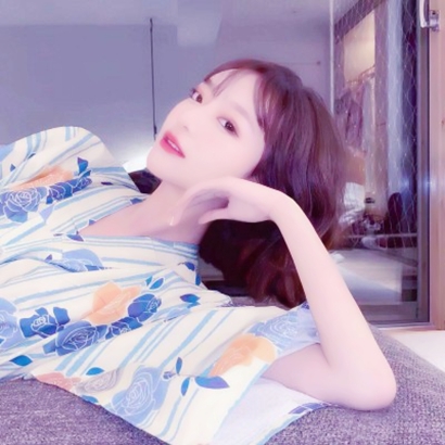 女生高冷成熟微信头像 28张高清有品位款