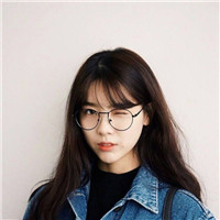 戴眼镜的呆萌女生头像合集 18张可爱软萌女生头像来啦