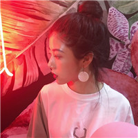 韩系红色系女生头像合集 18张好看的韩版红色女生头像