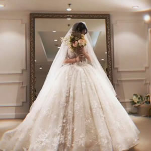 超有格调！14张高清个性女生微信头像合集