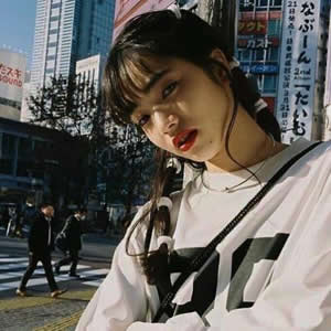 16张高清霸气冷酷风女生微信头像合集