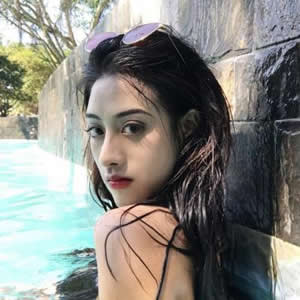 16张高清霸气冷酷风女生微信头像合集