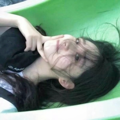 22张高清绿色系女生QQ头像 个性好看的女生头像合集
