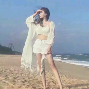 14张高清海边女生QQ头像 氛围感拉满的唯美款