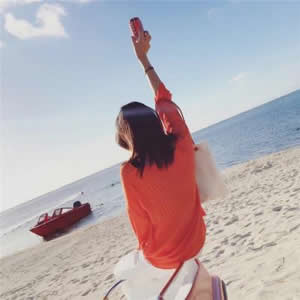 女生海边背影QQ头像 16张高清唯美氛围感素材