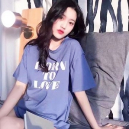 女生微信头像合集：15张成熟高冷女王范高清图