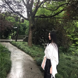 12张超好看的小清新女生微信头像