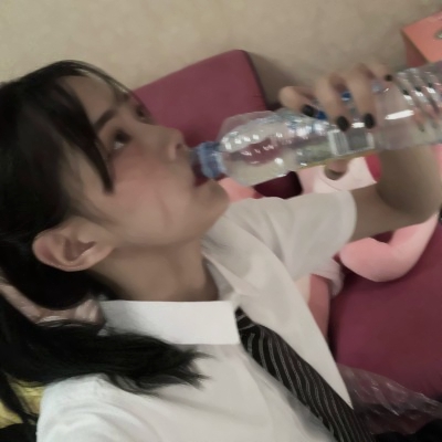 俏皮又可爱！9张搞怪女生头像合集