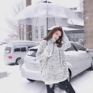 热门闺蜜单人头像合集 共16组女生头像