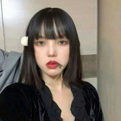 20张高清超酷萌感女生头像 直接存就能用