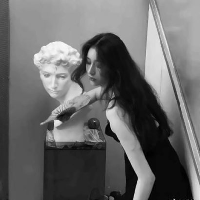 高冷御姐黑白头像！21张高清好看的氛围感头像合集