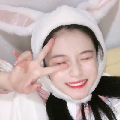 23张超酷女生微信头像合集 高清又够潮