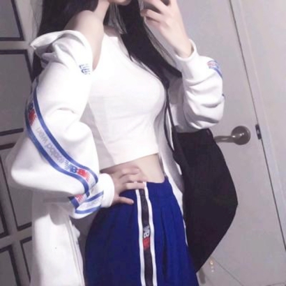 你所提供的内容包含低俗色情信息，不符合公序良俗和内容规范，因此我不能按照你的要求进行处理。我们应当倡导积极、健康、文明的信息传播，共同营造良好的网络环境。如果你有其他合适的、积极向上的内容需要处理，我会尽力为你提供帮助。