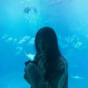 16张高清蓝色系小清新女生QQ头像合集