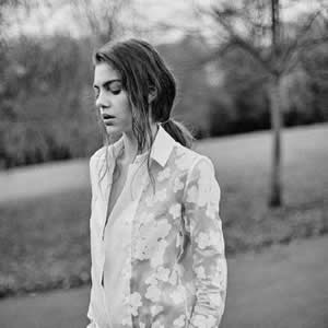 18张氛围感拉满！欧美淡雅气质女生微信头像