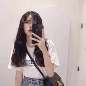 12张高清手机控女生头像 最新好看的都在这了