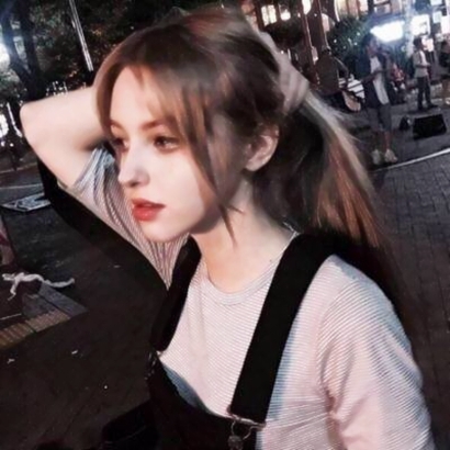 26张高清个性欧美风女生QQ头像 直接拿来用