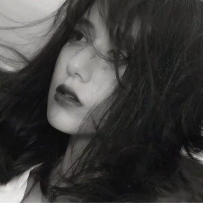 12张高冷拽酷！黑白风女生QQ头像合集