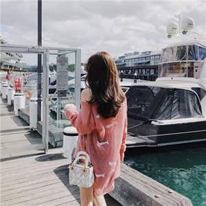 12张超真实女生背影头像 高清质感直接当头像用