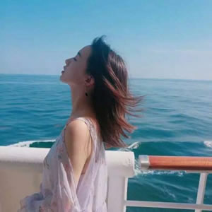 16张高清蓝色系小清新女生QQ头像合集