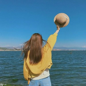 16张清新甜美的女生头像合集 可爱软妹风格高清图