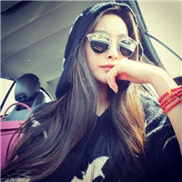 戴墨镜的酷感女生QQ头像 15张氛围感拉满的女生头像合集