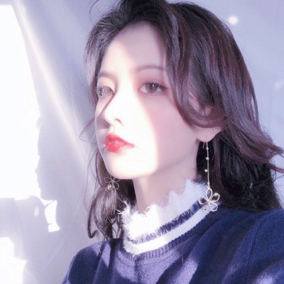 36张高清女生QQ头像 每一张都让人一眼心动