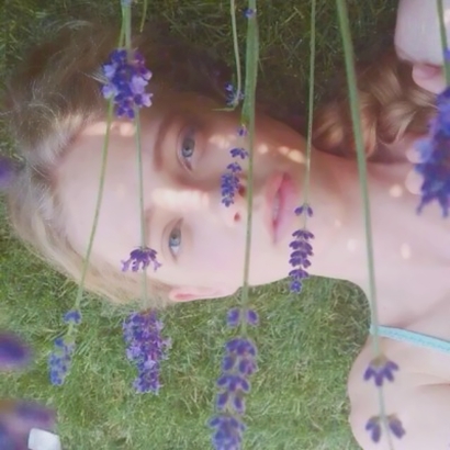 帅气感拉满！12张高清欧美女头合集