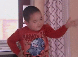 乡村爱情里的谢飞机凭表情包火成新晋网红