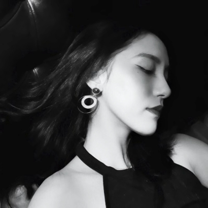 女生微信黑白头像合集！14张高清又有气质的头像图
