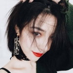 微信女生时尚头像合集：14张青春又拉风的时尚女生头像