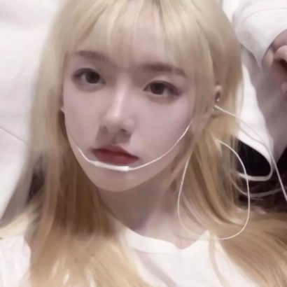 27张高清霸气真人女生头像 超酷氛围感拉满