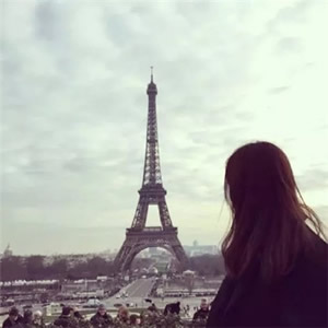 24张高清唯美女生背影杀头像 氛围感拉满