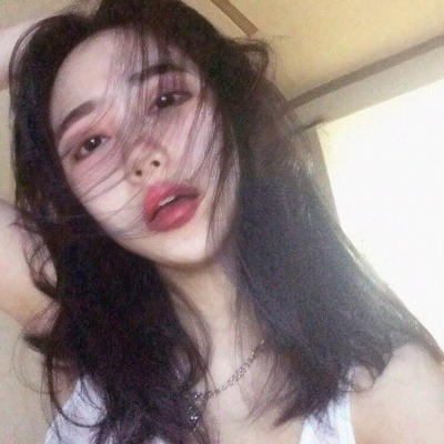 21张霸气女网红头像 高清好看的女生头像合集