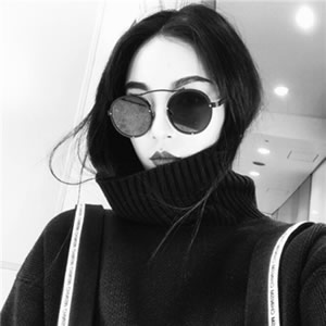 12张气质拉满的高清墨镜女生头像，每一张都超有范儿