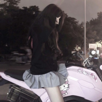 36张高清气质时尚女生QQ头像 好看又百搭