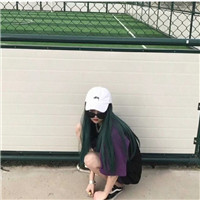 18张青春感拉满！戴棒球帽的女生头像合集