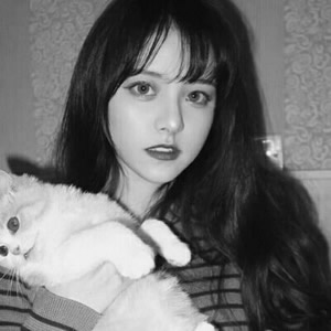 16张高清好看的QQ黑白女生头像合集