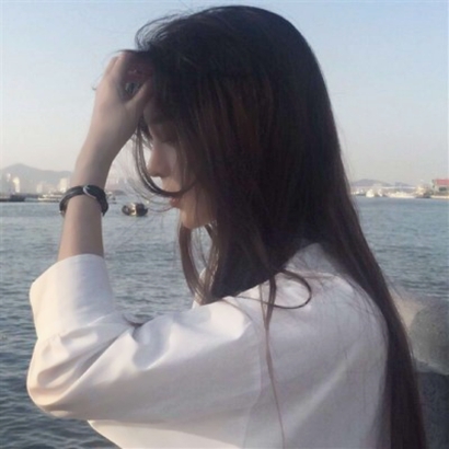 16张清新感拉满的女生侧脸QQ头像合集