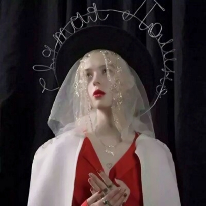 36张高清欧美女生意境头像 氛围感拉满的欧美女头