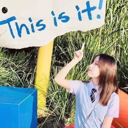 12张高清小清新女生网图头像 好看又治愈