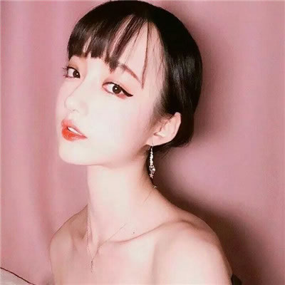 12张超飒韩系长发女生头像 高清霸气感拉满