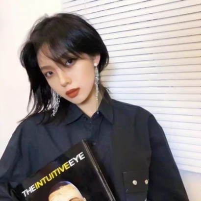 18张高清女生清新时尚QQ头像 好看又百搭